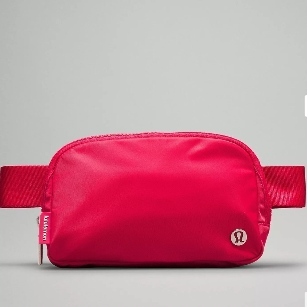 Limited Edition Lululemon Cherry Mist belt bag - Picture 7 of 13